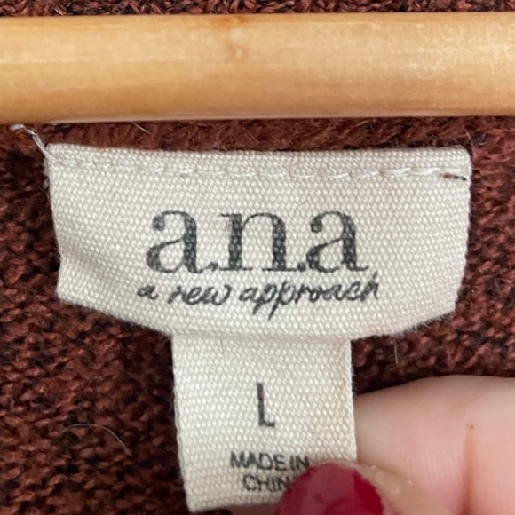 a.n.a Women's V-Neck Sweater in Rust - Picture 3 of 3